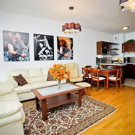 Luxury Rockefeller - Sea Towers Apartment Gdynia Room photo