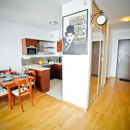 Luxury Rockefeller - Sea Towers Apartment Gdynia Room photo
